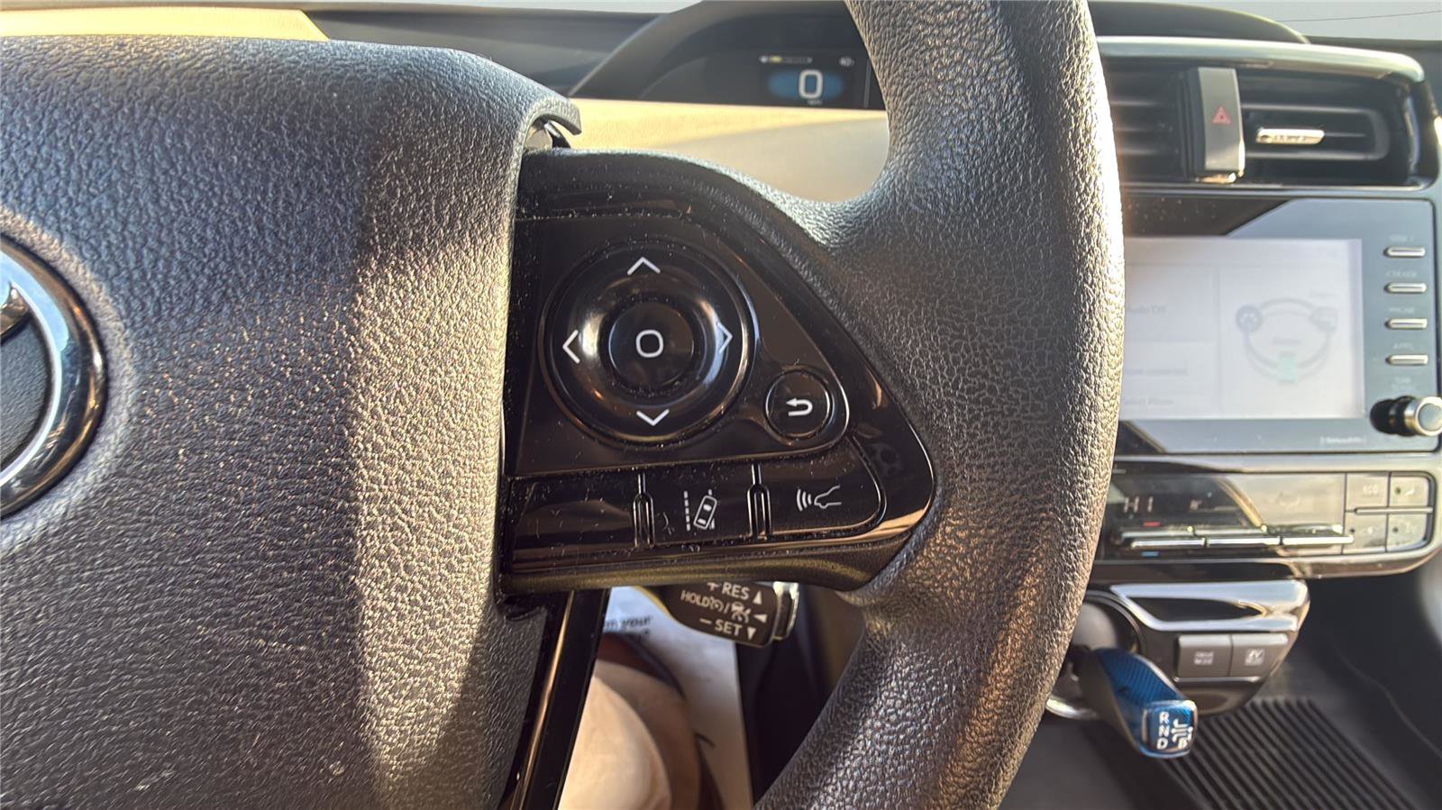 Used 2022 Toyota Prius LE image 13