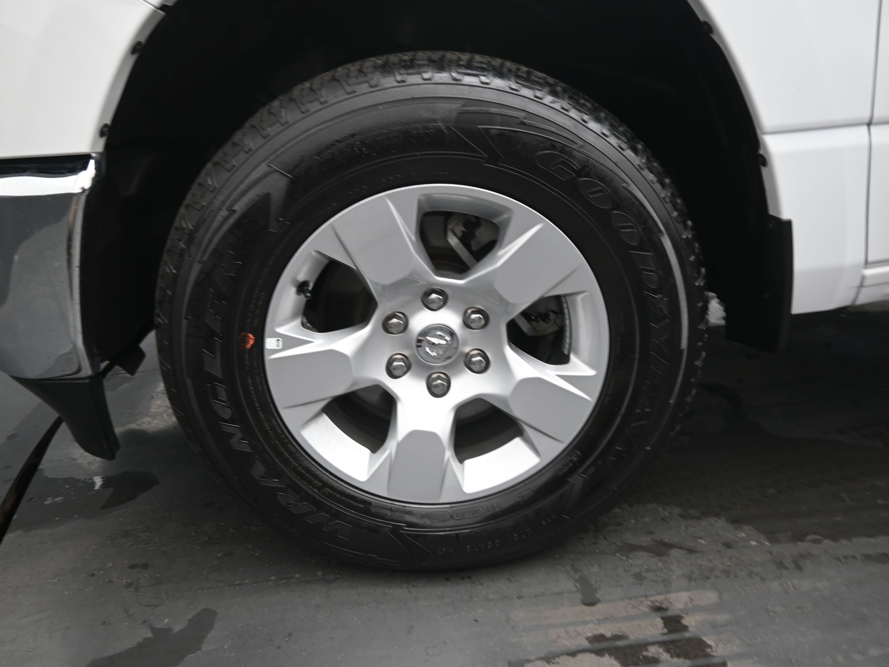 Used 2024 RAM 1500 Big Horn image 11