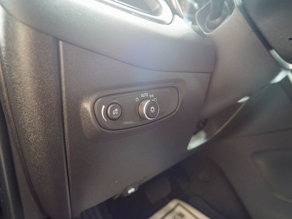 Used 2024 Chevrolet Equinox LT FWD image 19