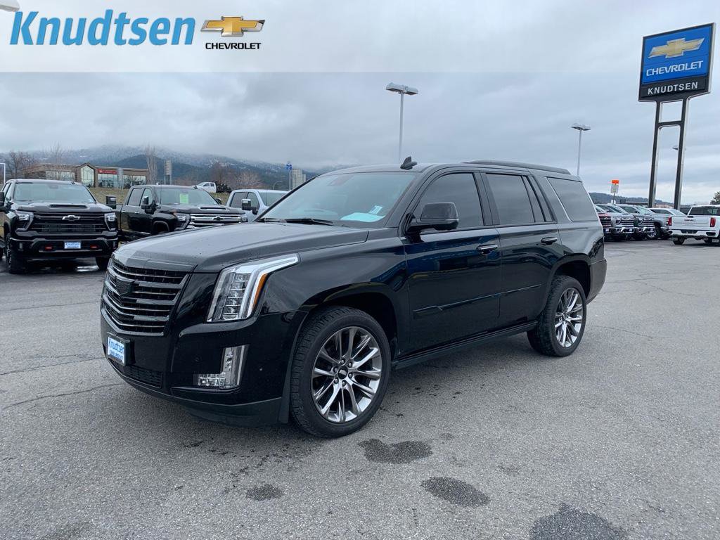 Used 2020 Cadillac Escalade Platinum image 3
