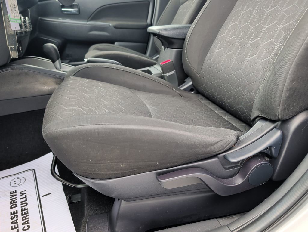 Used 2021 Mitsubishi Outlander Sport ES image 9