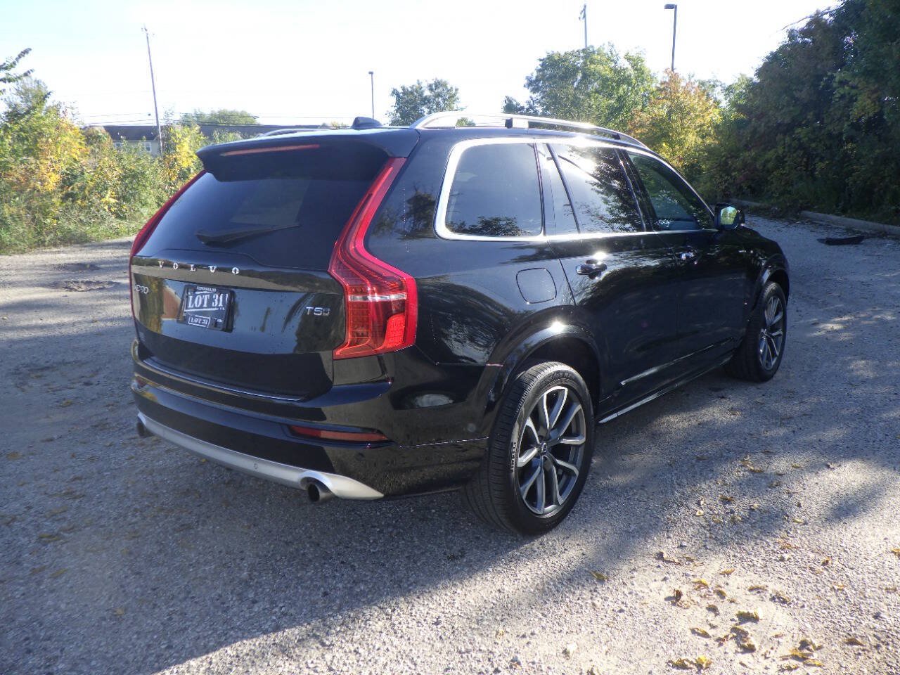 Used 2019 Volvo XC90 T5 Momentum w/ Multimedia Package AWD/4WD image 7