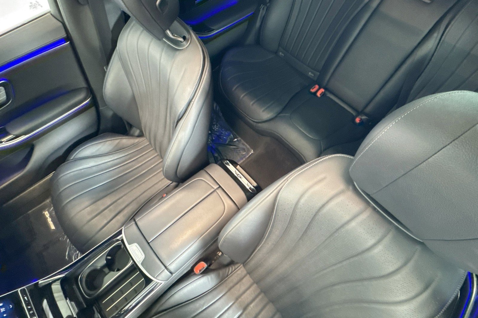 Certified 2023 Mercedes-Benz S 500 4MATIC w/ AMG Line image 19