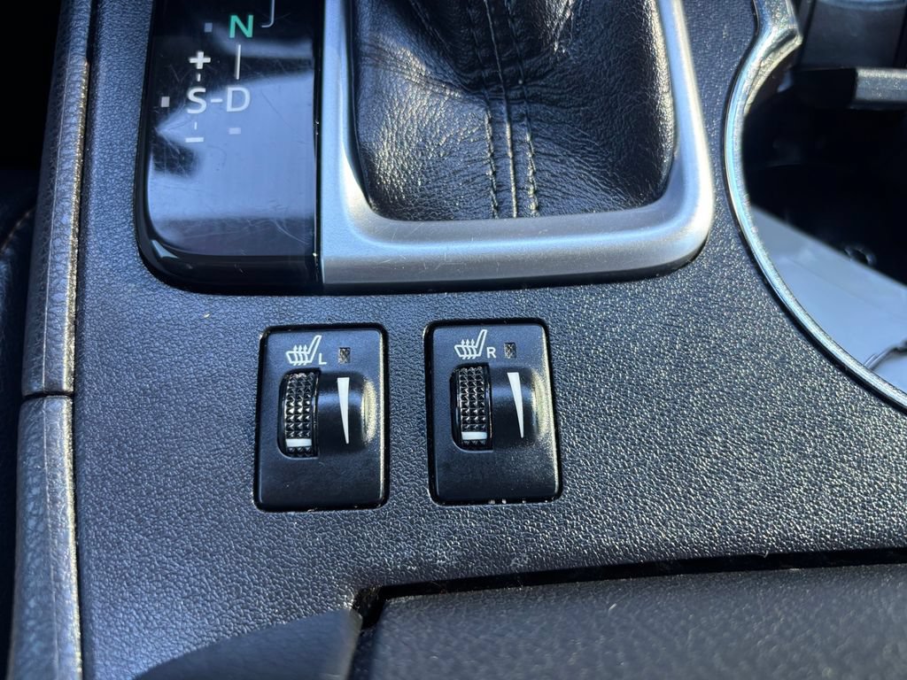 Used 2018 Toyota Highlander XLE AWD/4WD image 15