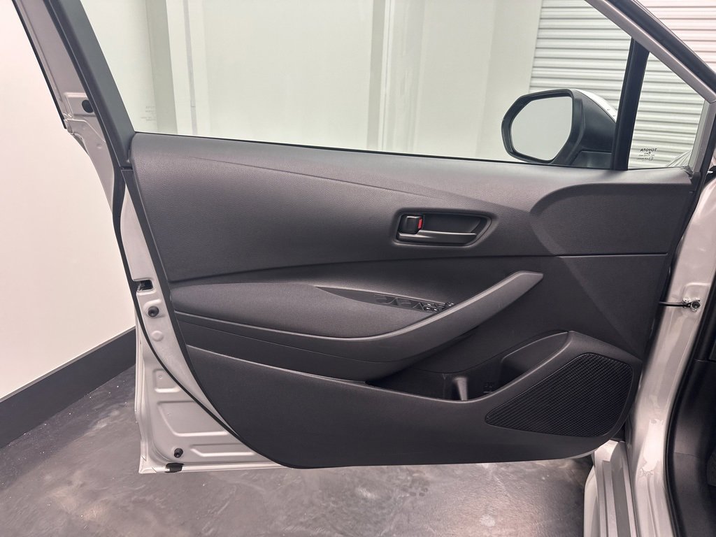 Used 2023 Toyota Corolla LE image 16