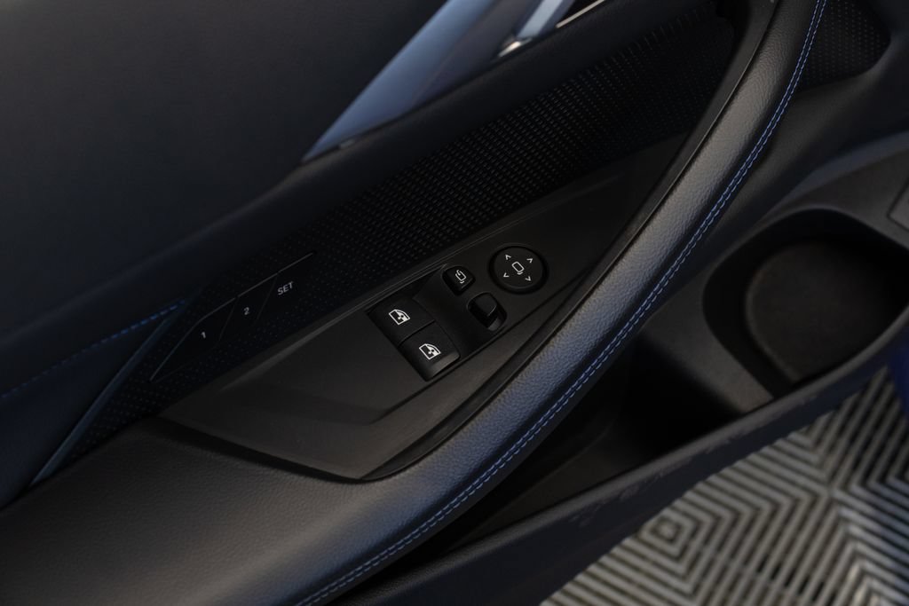 Used 2024 BMW M440i Coupe w/ Premium Package RWD image 15