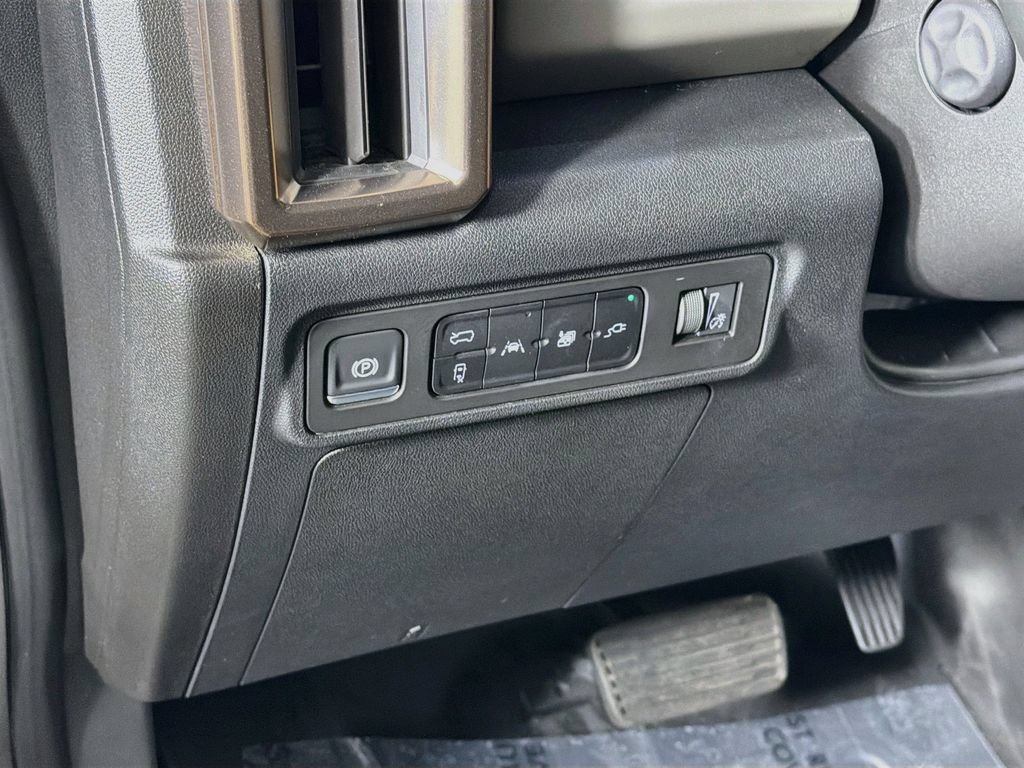 Used 2025 GMC Hummer EV 2X w/ Extreme Off-Road Package AWD/4WD image 10