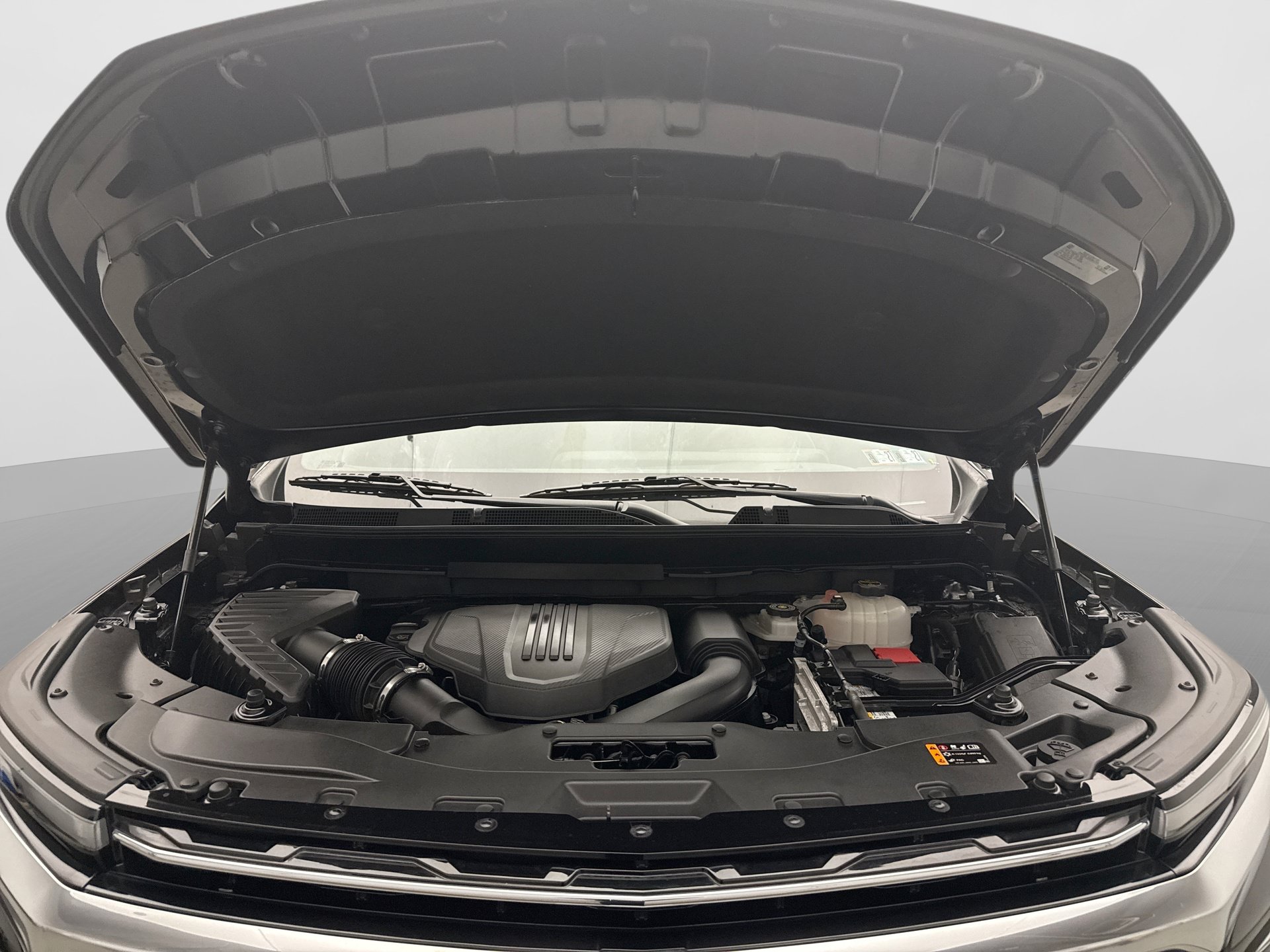 Used 2025 Chevrolet Traverse High Country w/ LPO, Floor Liner Package AWD/4WD image 30