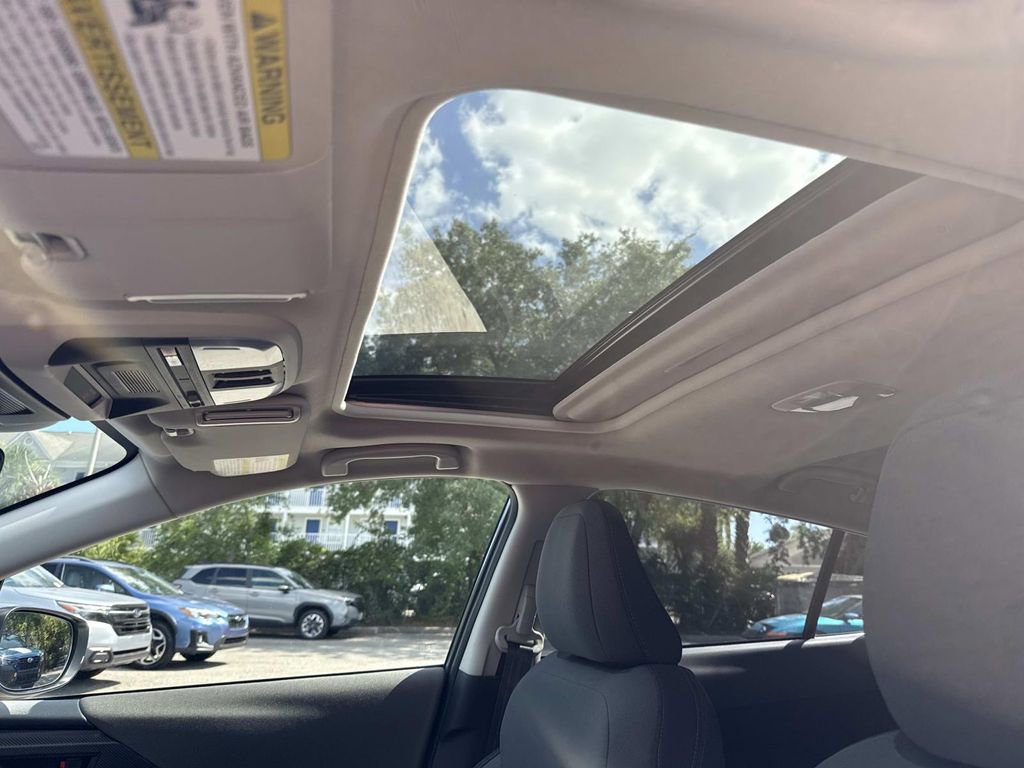 Used 2025 Subaru Crosstrek 2.0i Premium image 28