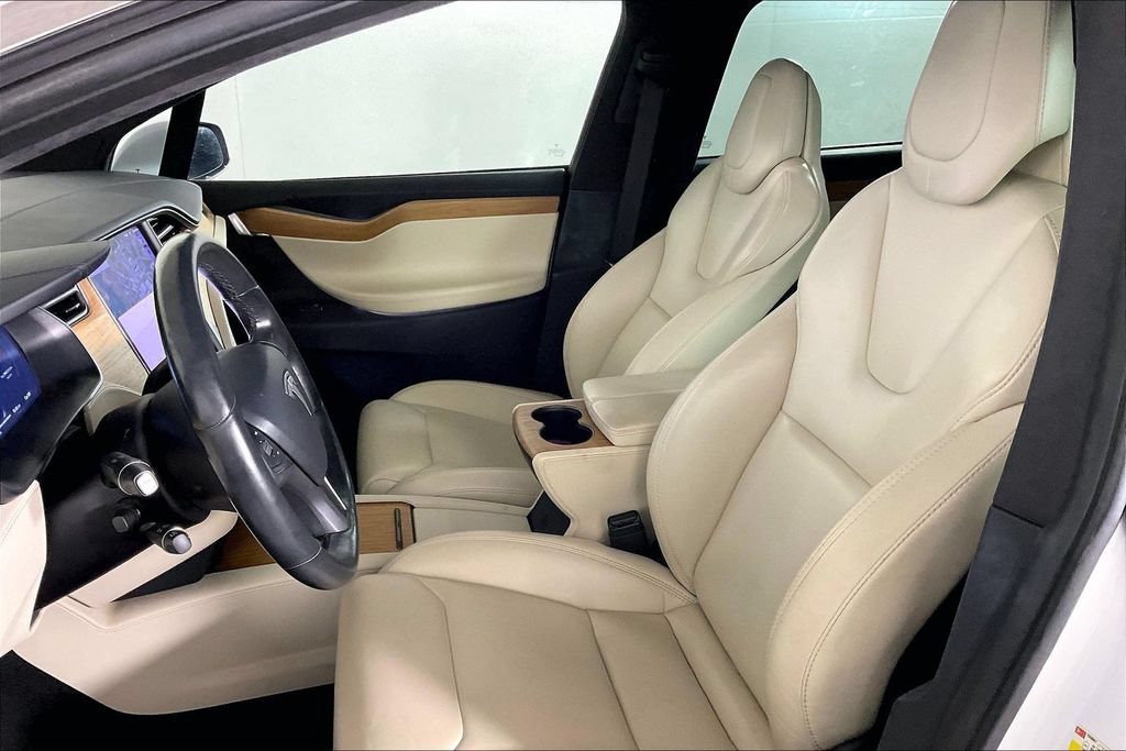 Used 2019 Tesla Model X 75D AWD/4WD image 23