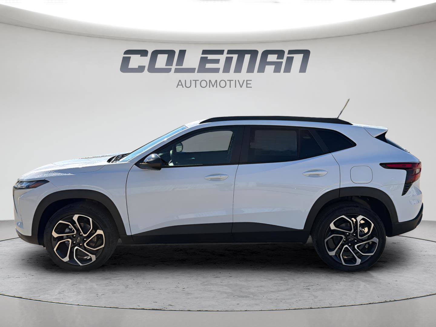 New 2026 Chevrolet Trax RS w/ Sunroof Package image 2