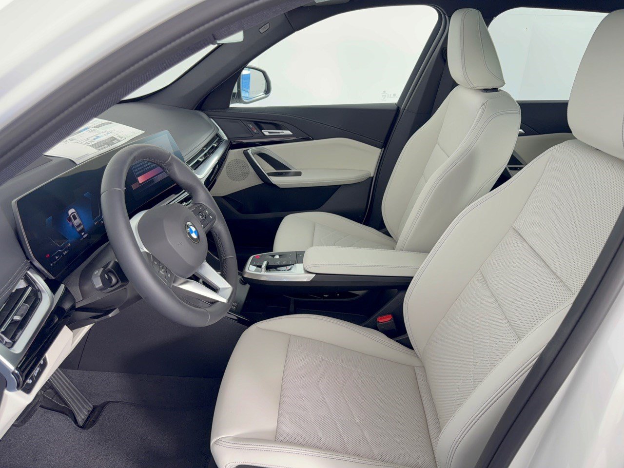 New 2027 BMW X1 xDrive28i AWD/4WD image 5