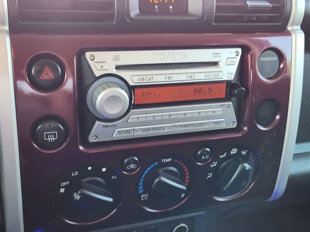 Used 2007 Toyota FJ Cruiser 4WD image 14