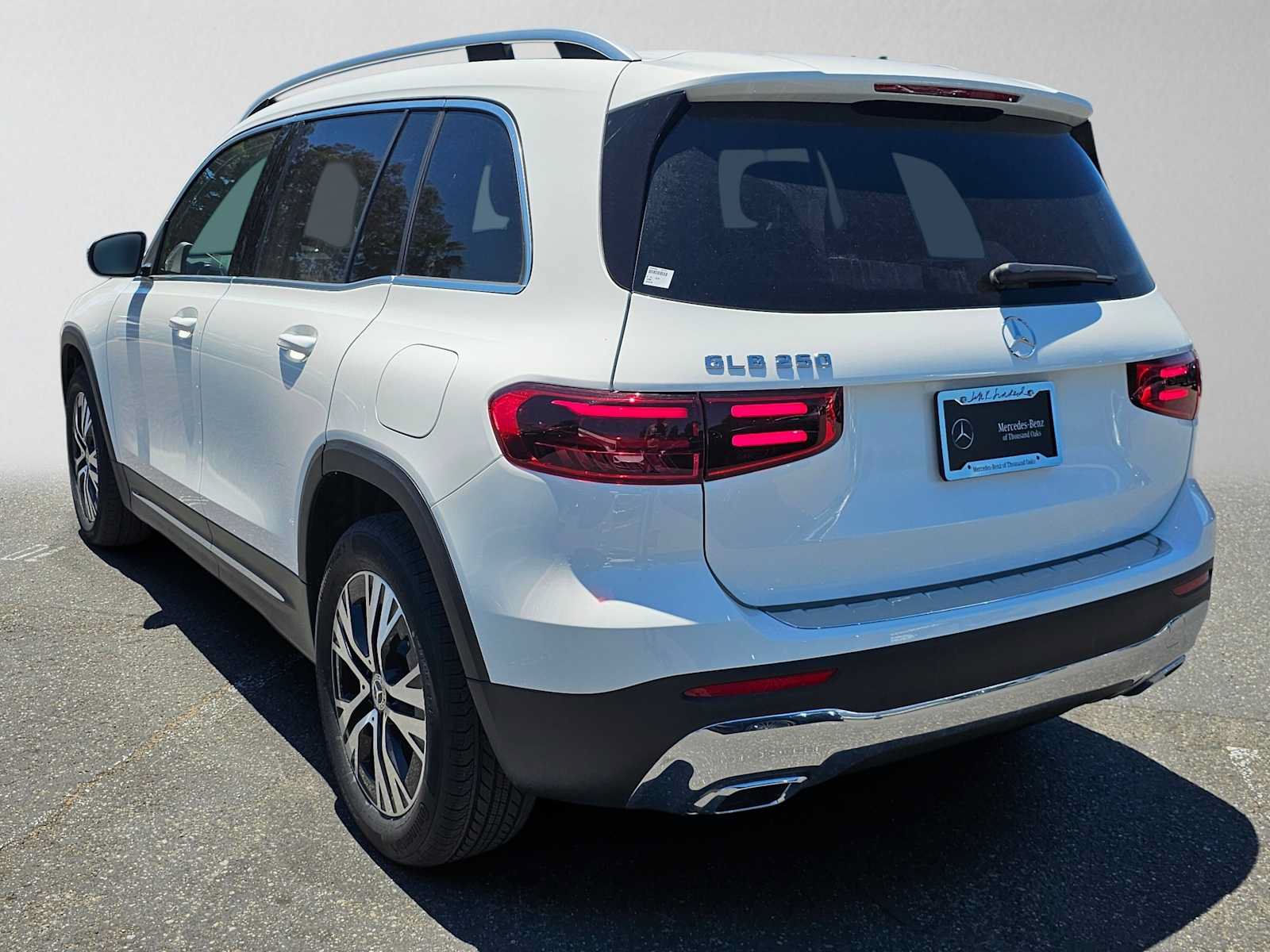 New 2026 Mercedes-Benz GLB 250 image 5