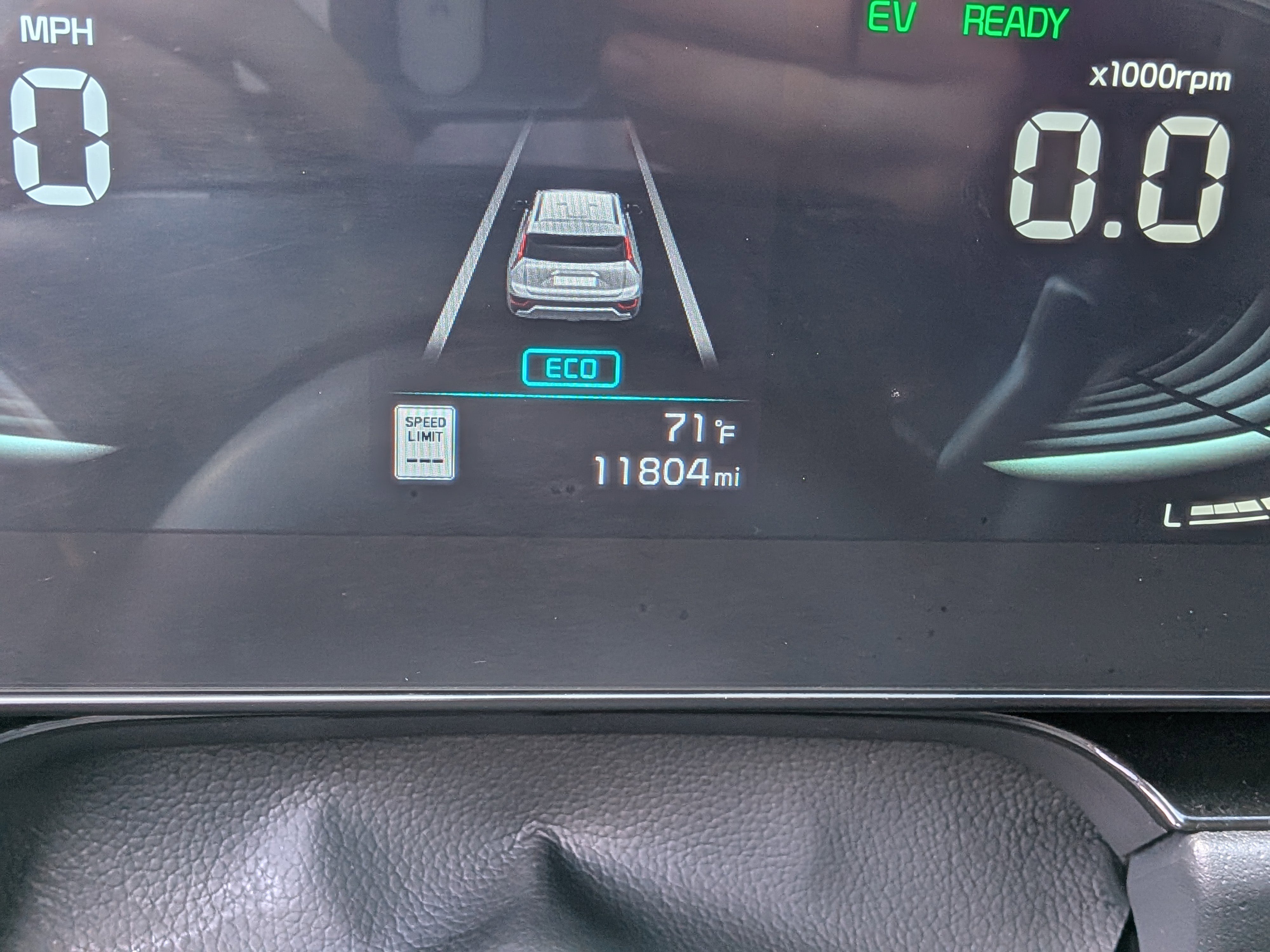 Used 2024 Kia Niro EX image 29