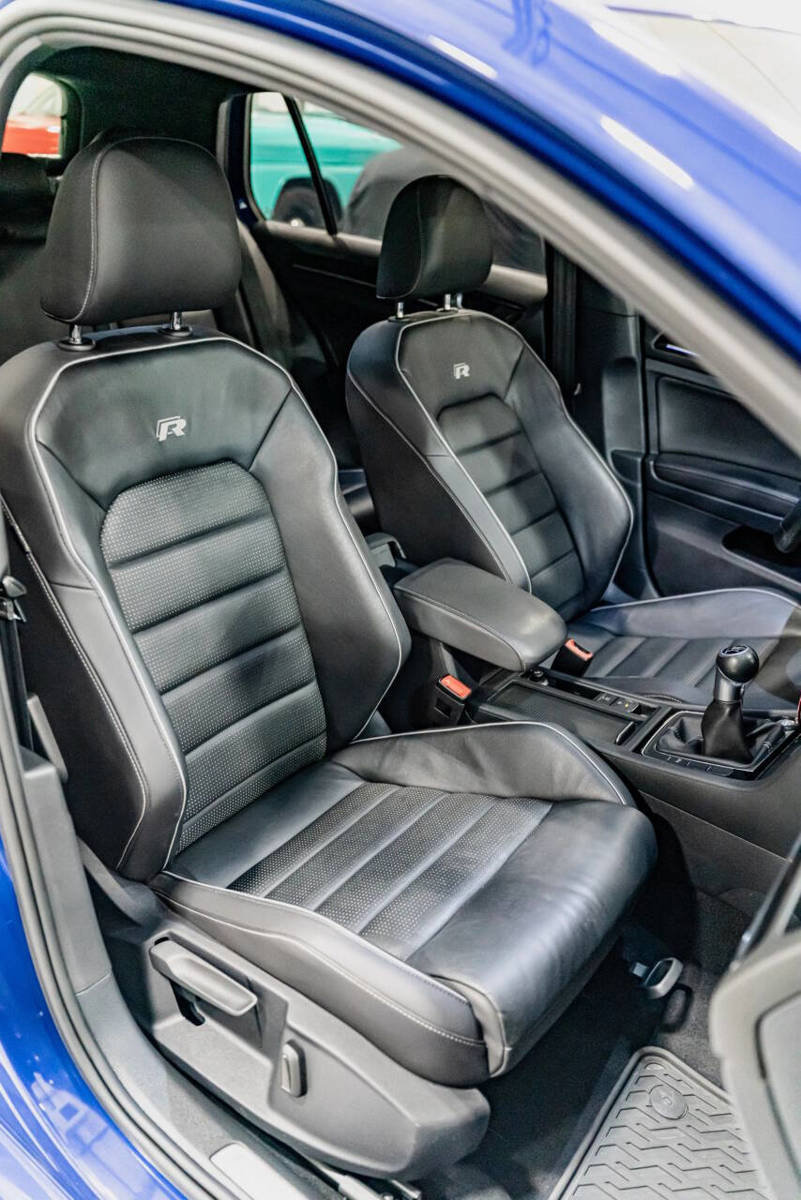 Used 2019 Volkswagen Golf R 4-Door AWD/4WD image 18