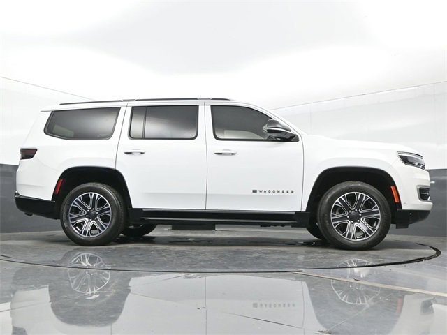 Used 2024 Jeep Wagoneer Base w/ Premium Group I image 28