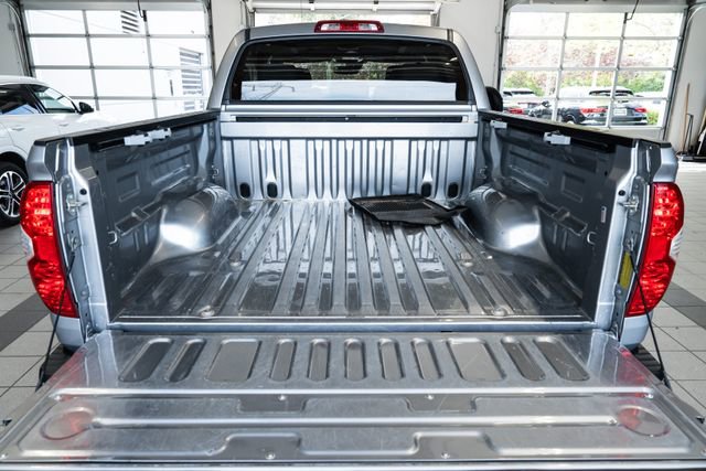 Used 2019 Toyota Tundra Limited w/ Limited Premium Package AWD/4WD image 8