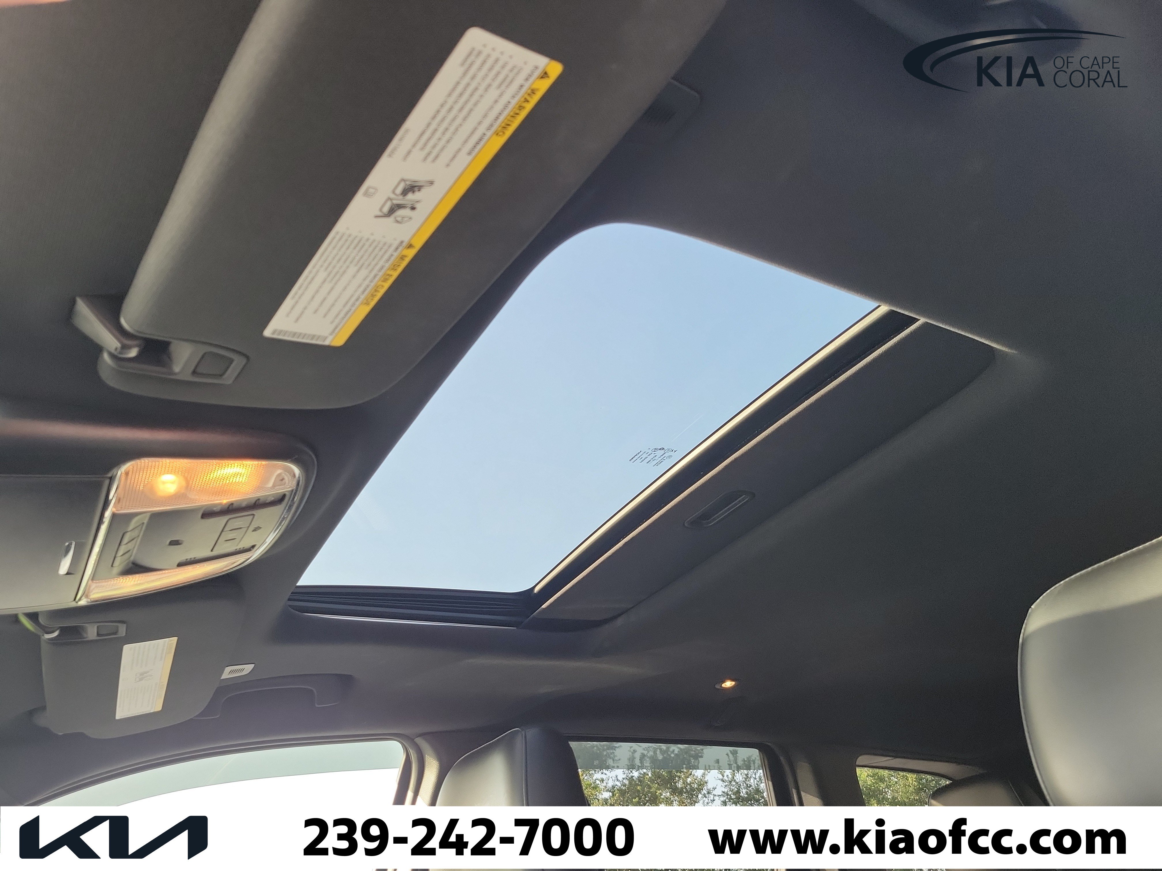 Used 2021 Jeep Grand Cherokee Limited AWD/4WD image 23