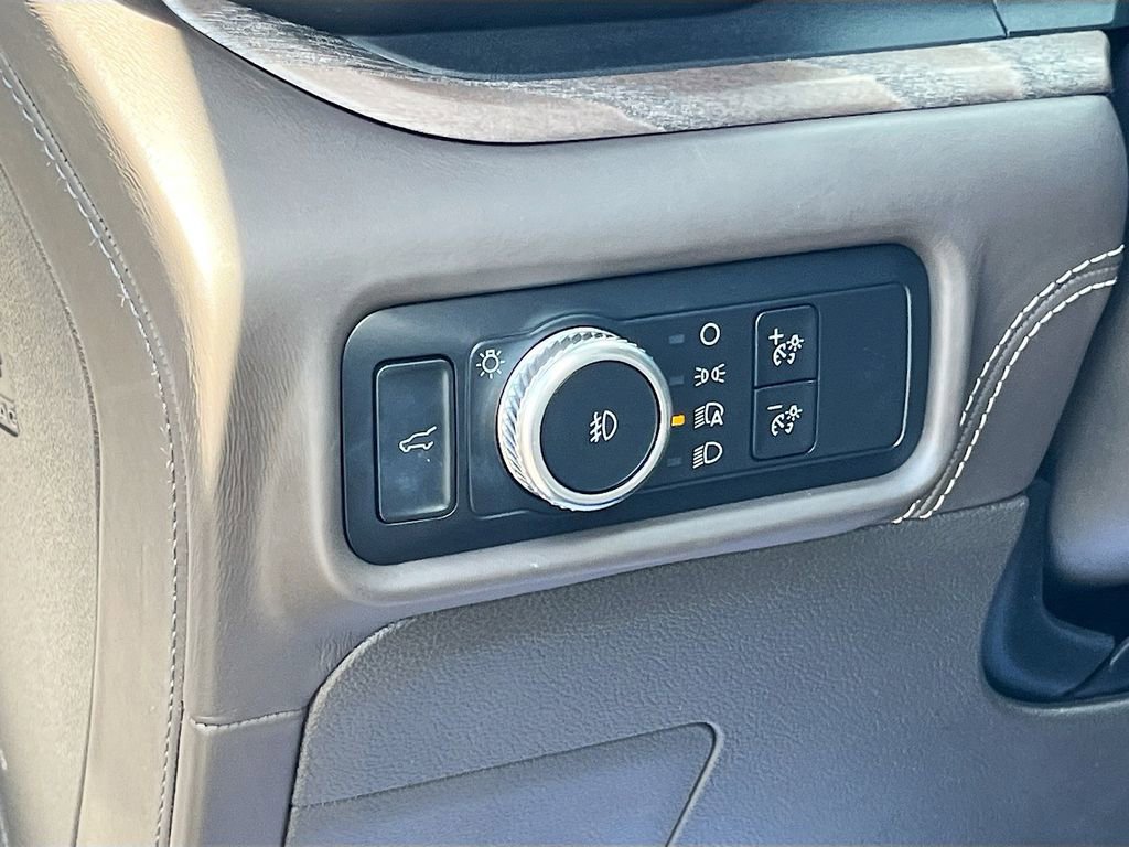Used 2021 Ford Explorer Platinum w/ Equipment Group 601A image 10