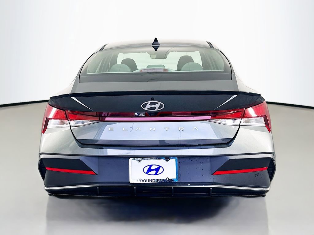 New 2026 Hyundai Elantra Sport image 6