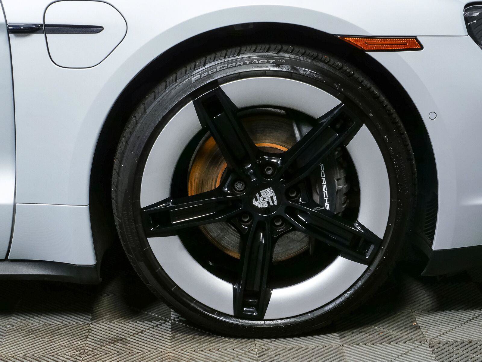 Certified 2025 Porsche Taycan AWD/4WD image 39