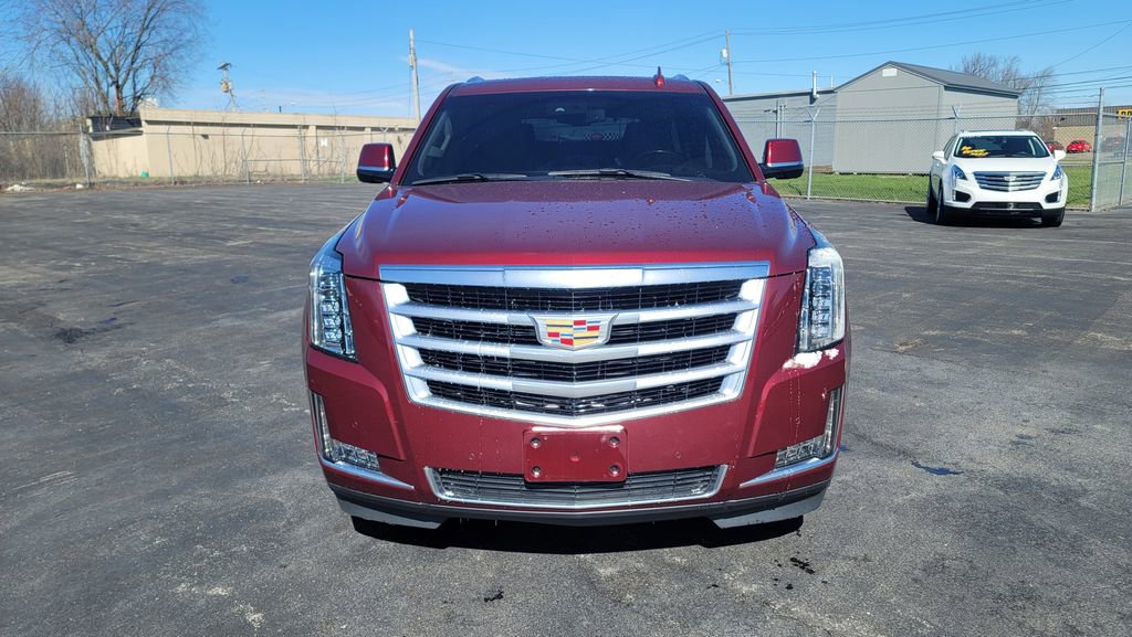 Used 2016 Cadillac Escalade Luxury image 1