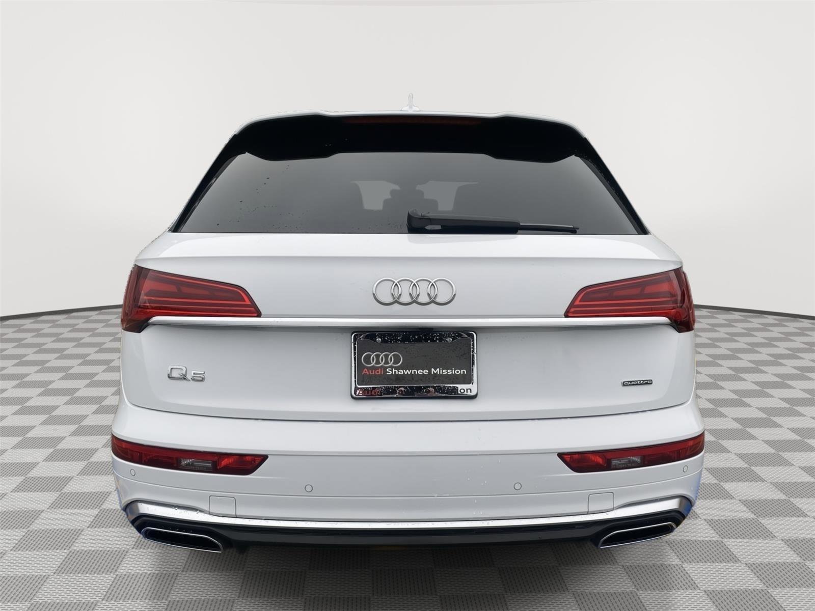 Used 2023 Audi Q5 2.0T Premium Plus w/ Premium Plus Package image 3
