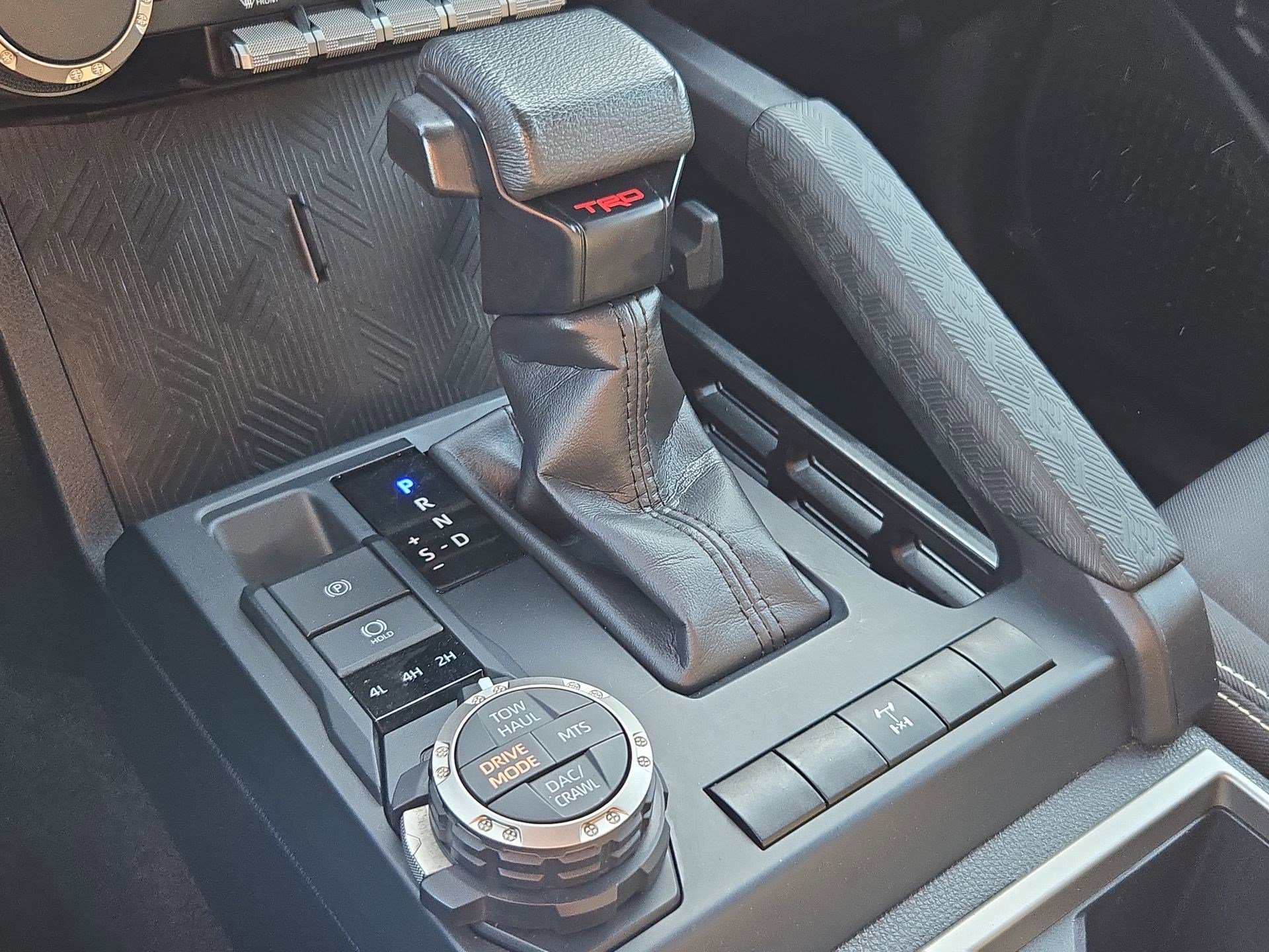 Used 2024 Toyota Tacoma TRD Off-Road image 25