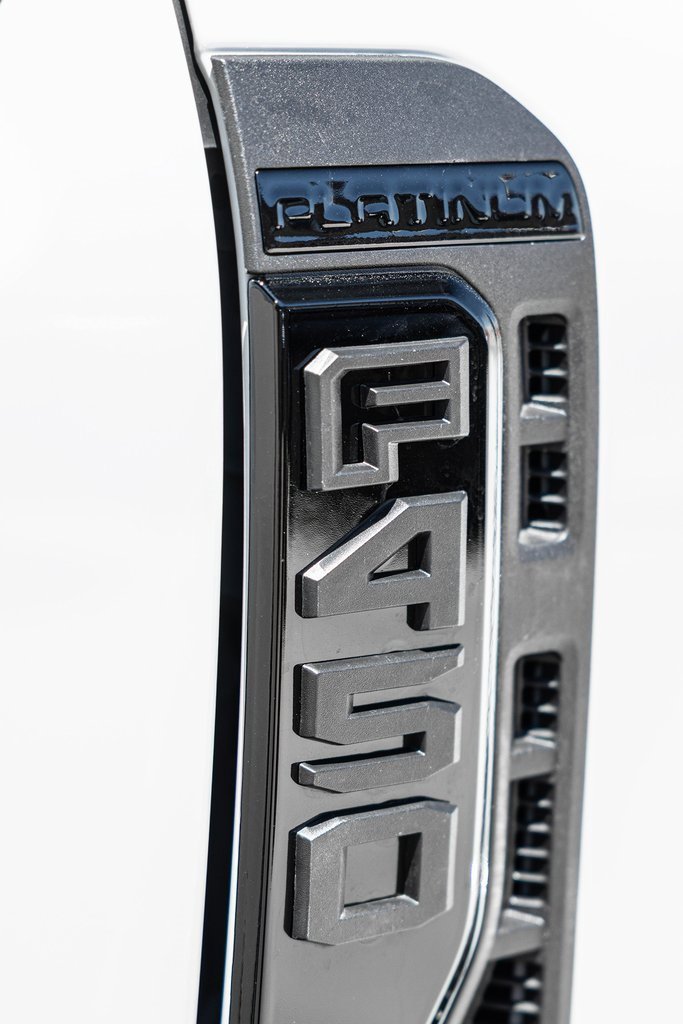 Used 2025 Ford F450 Platinum w/ Platinum Plus Package image 14
