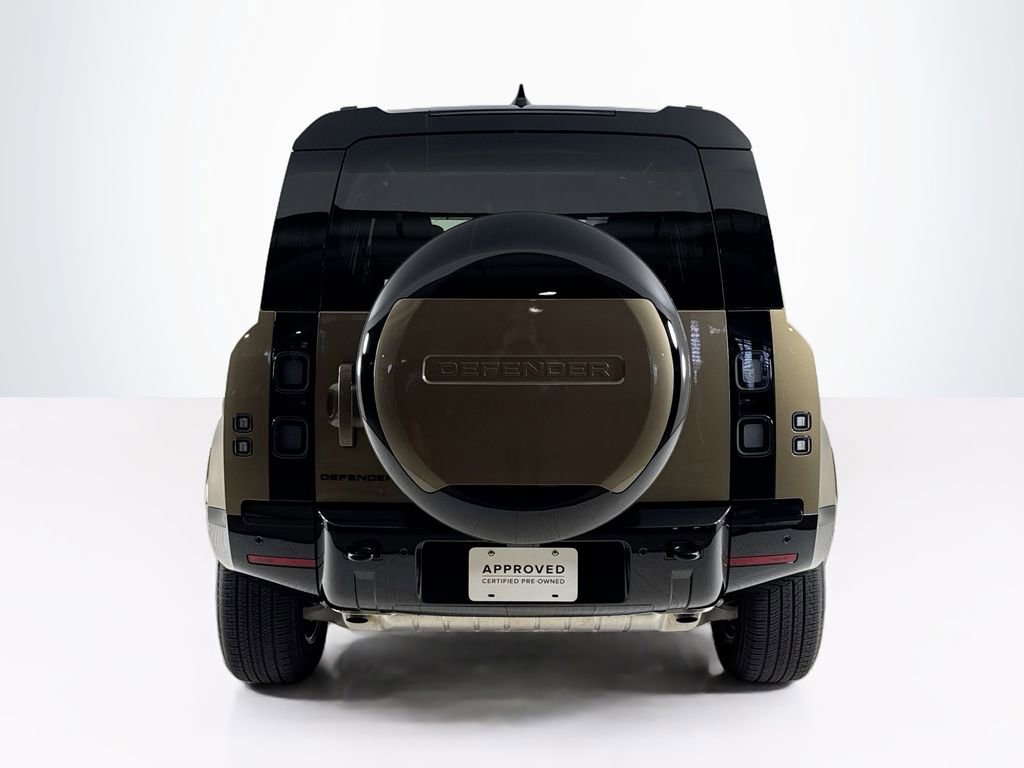 Used 2026 Land Rover Defender 110 X-Dynamic SE AWD/4WD image 4