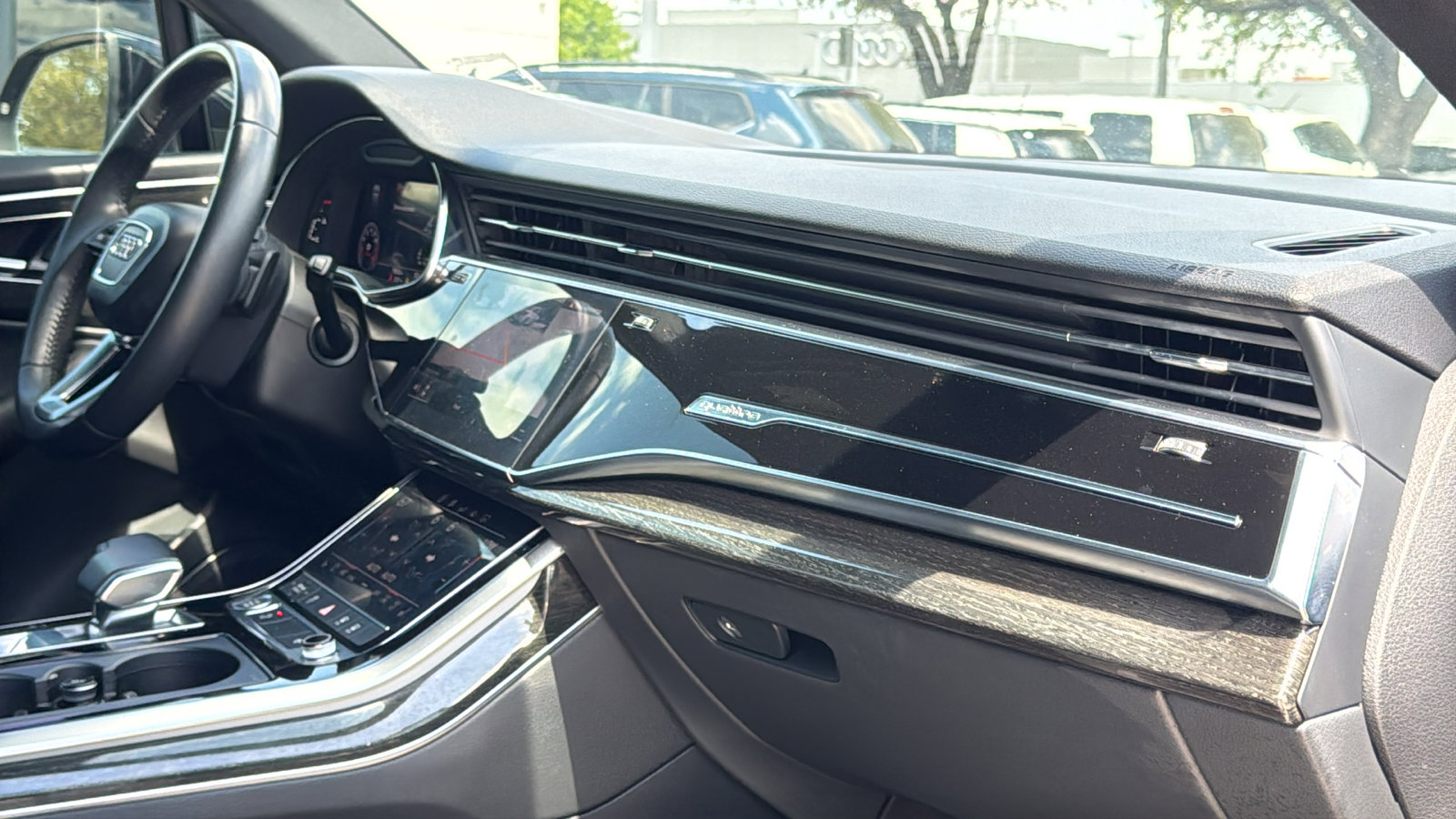 Used 2020 Audi Q7 3.0T Premium Plus w/ Premium Plus Package image 29