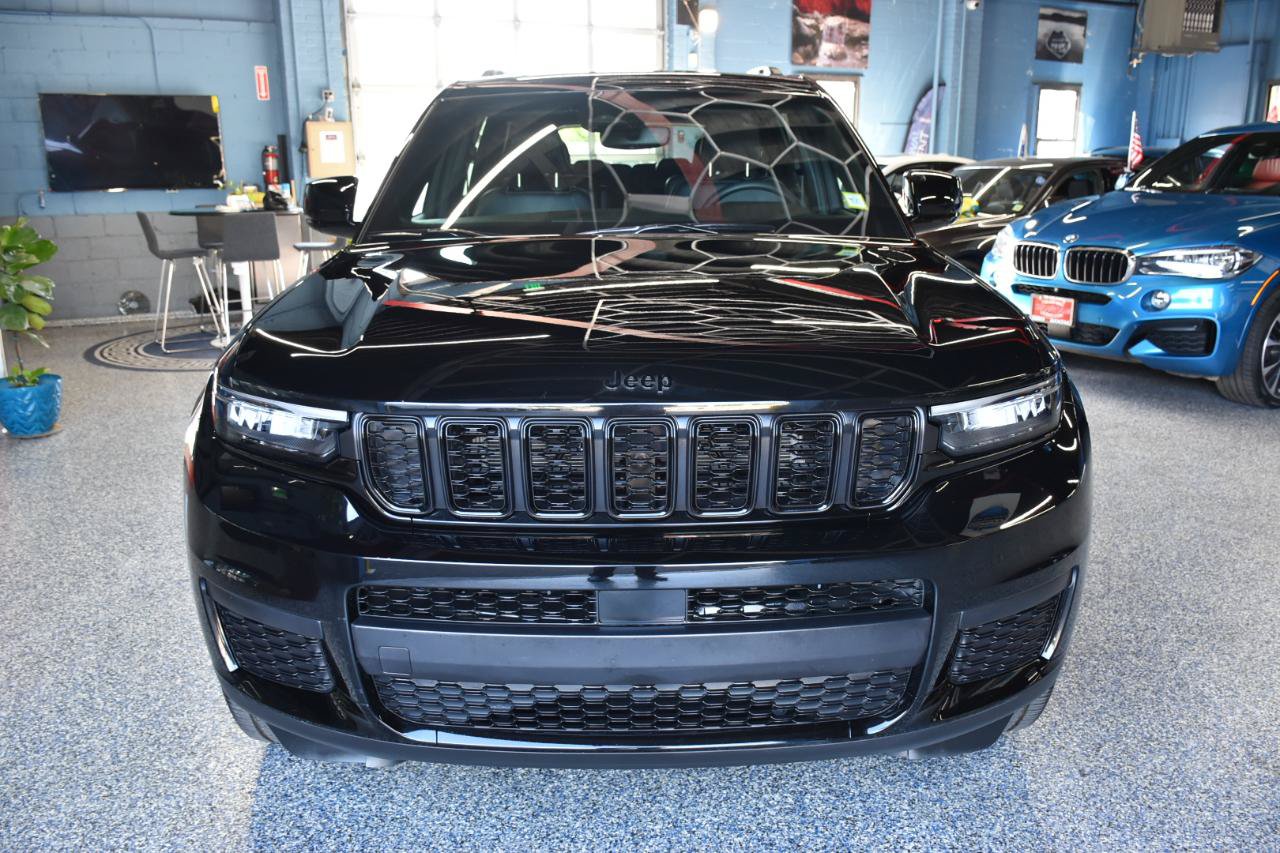 Used 2024 Jeep Grand Cherokee L Laredo AWD/4WD image 12