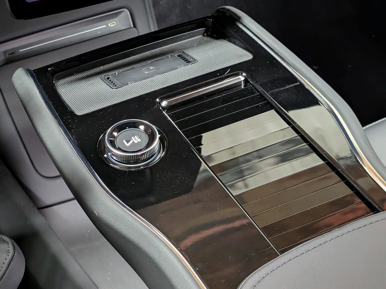 Used 2025 Polestar Polestar 3 image 30