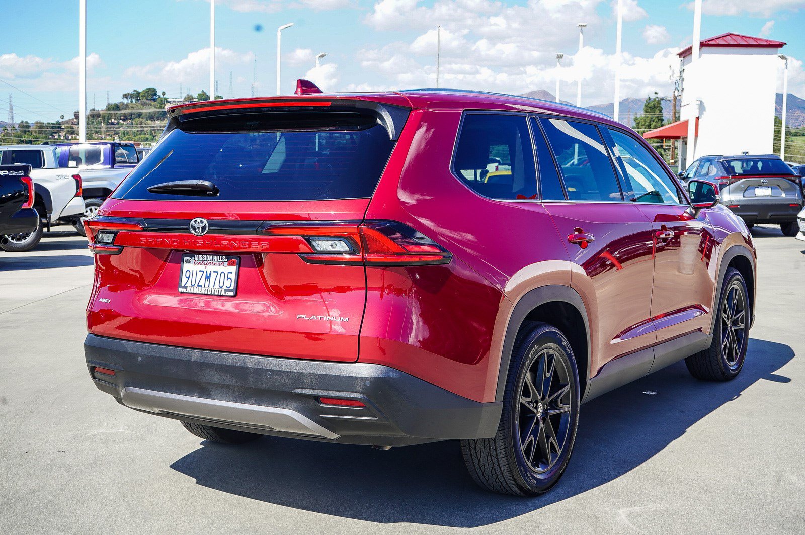 Certified 2025 Toyota Grand Highlander AWD image 7