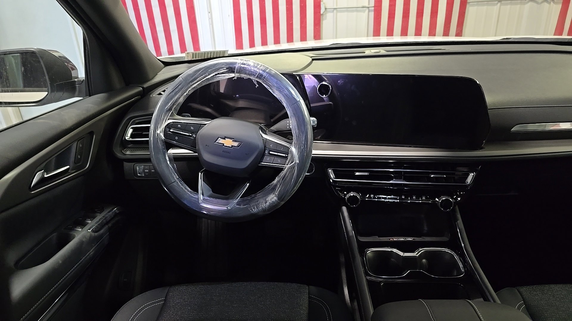 New 2026 Chevrolet Traverse LT image 36