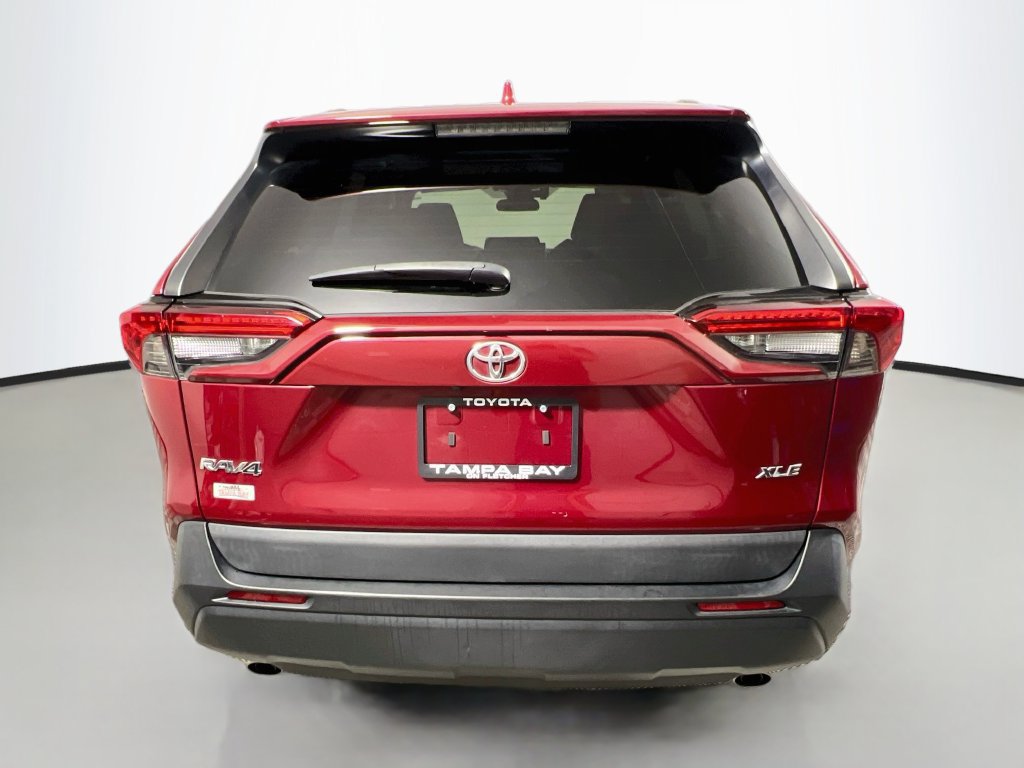 Used 2023 Toyota RAV4 XLE w/ Convenience Package FWD image 4