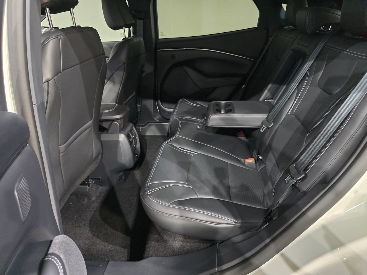New 2025 Ford Mustang Mach-E Premium AWD/4WD image 33