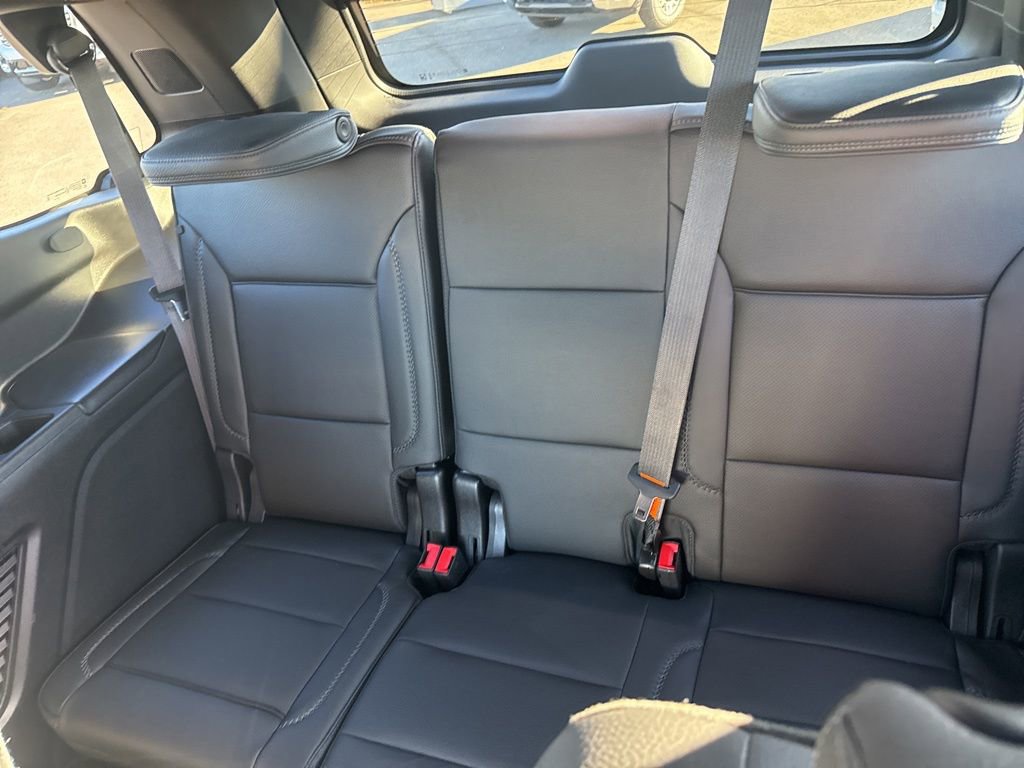 Used 2023 GMC Yukon Denali w/ Denali Reserve Package image 14