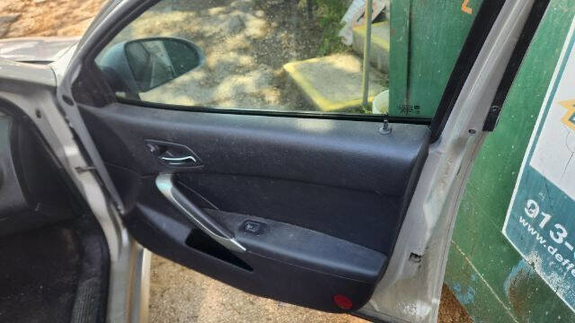 Used 2010 Pontiac G6 Sedan image 12