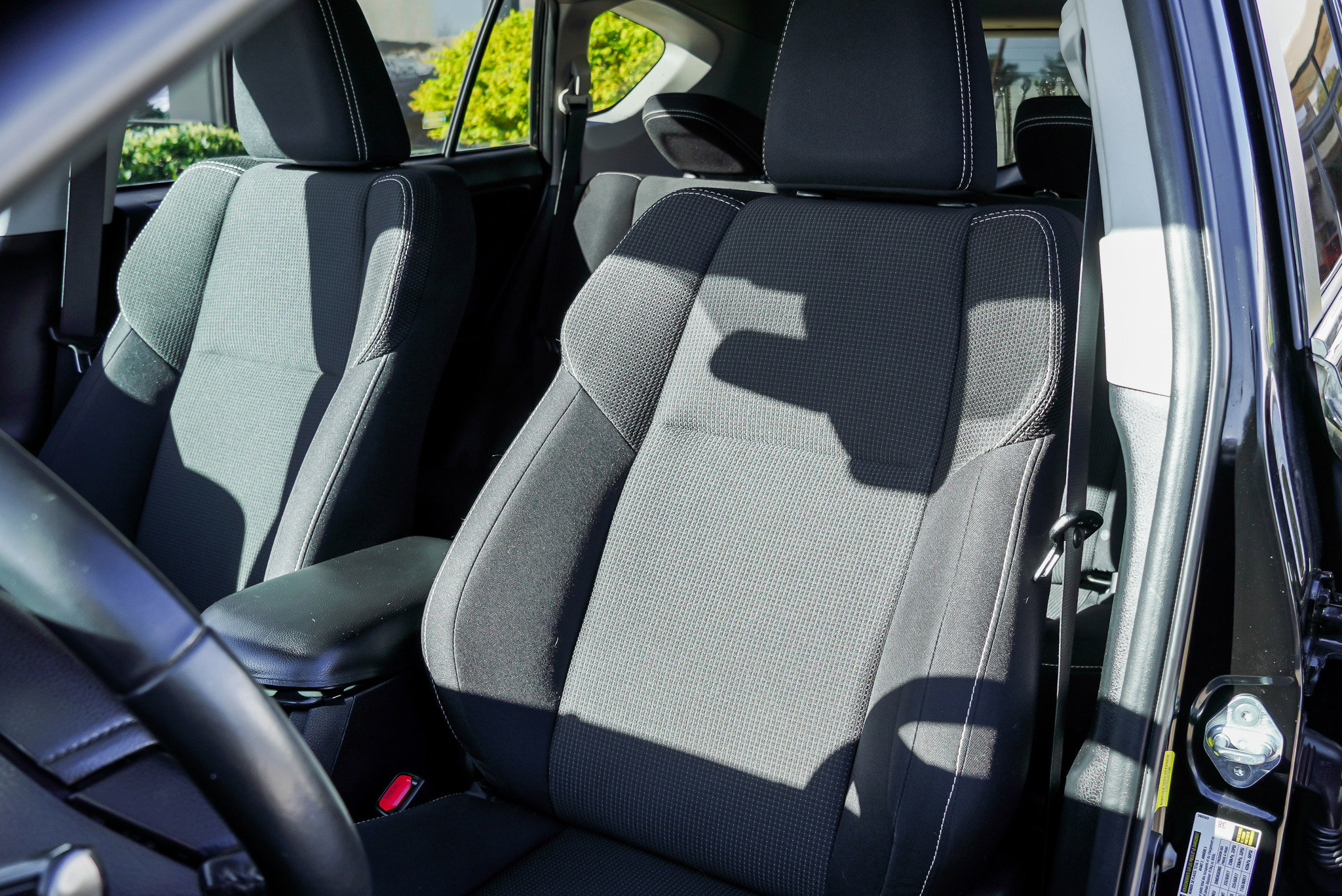 Used 2018 Toyota RAV4 XLE image 16