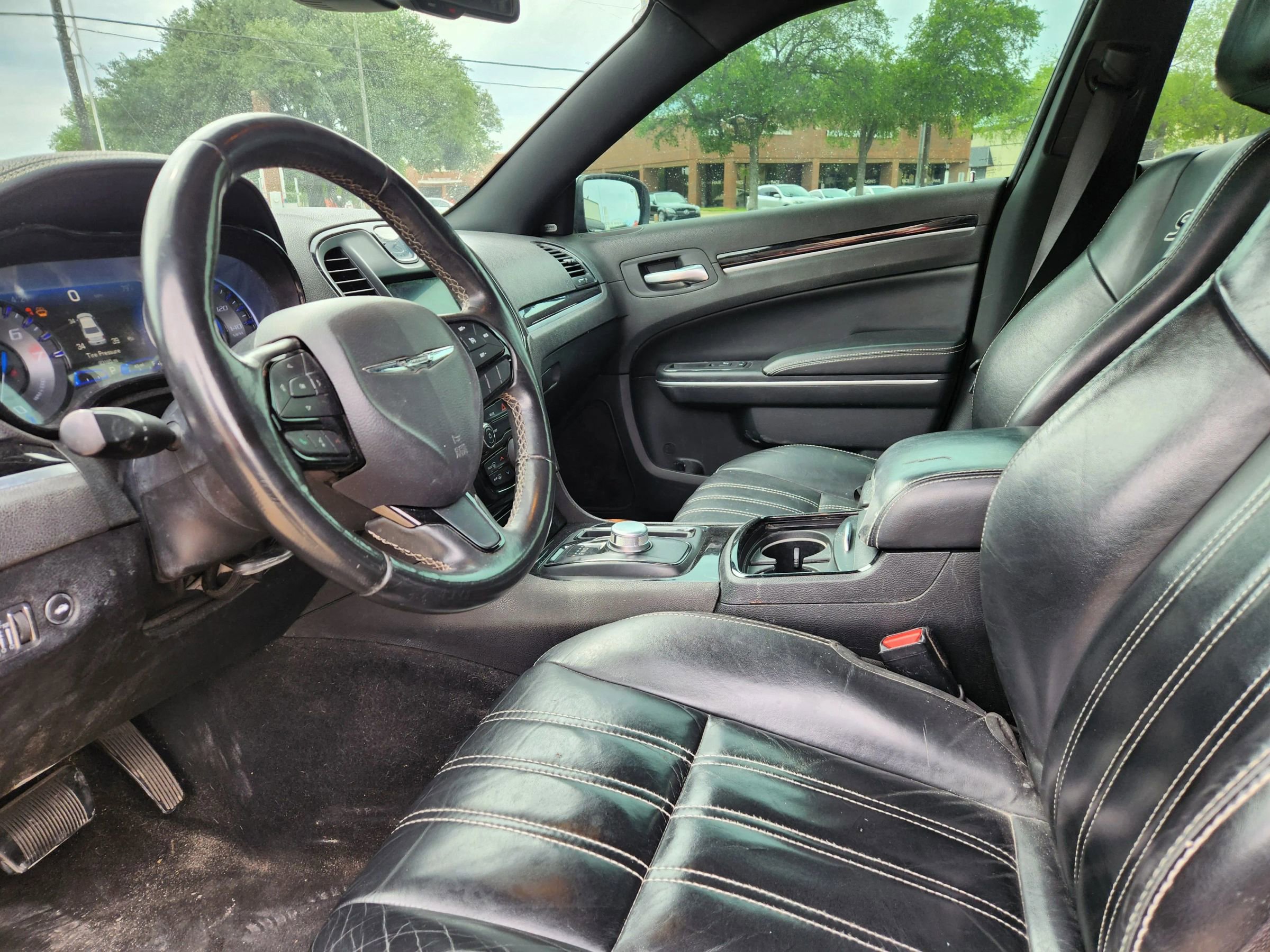 Used 2019 Chrysler 300 S image 10