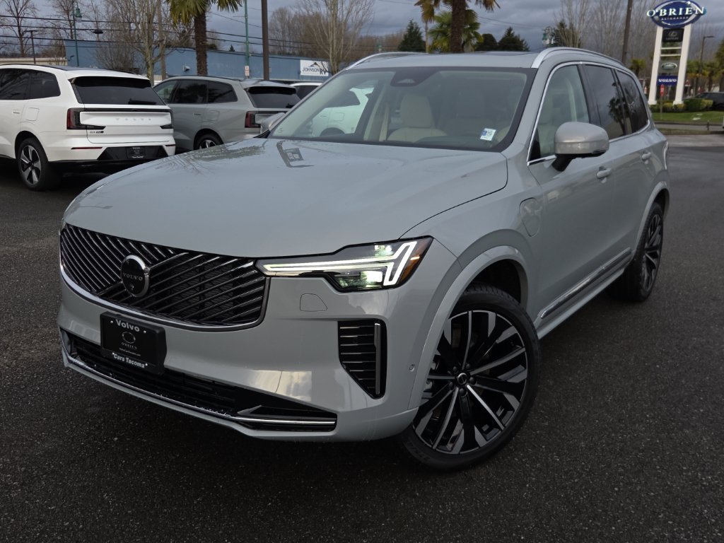 New 2026 Volvo XC90 T8 Ultra w/ Protection Package Premier