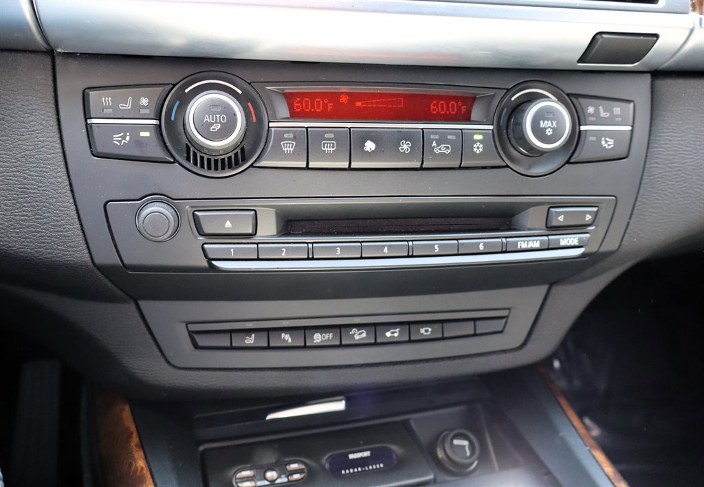 Used 2013 BMW X5 xDrive50i image 32