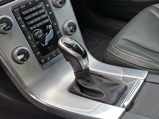 Used 2017 Volvo S60 T5 Dynamic w/ Vision Package image 15