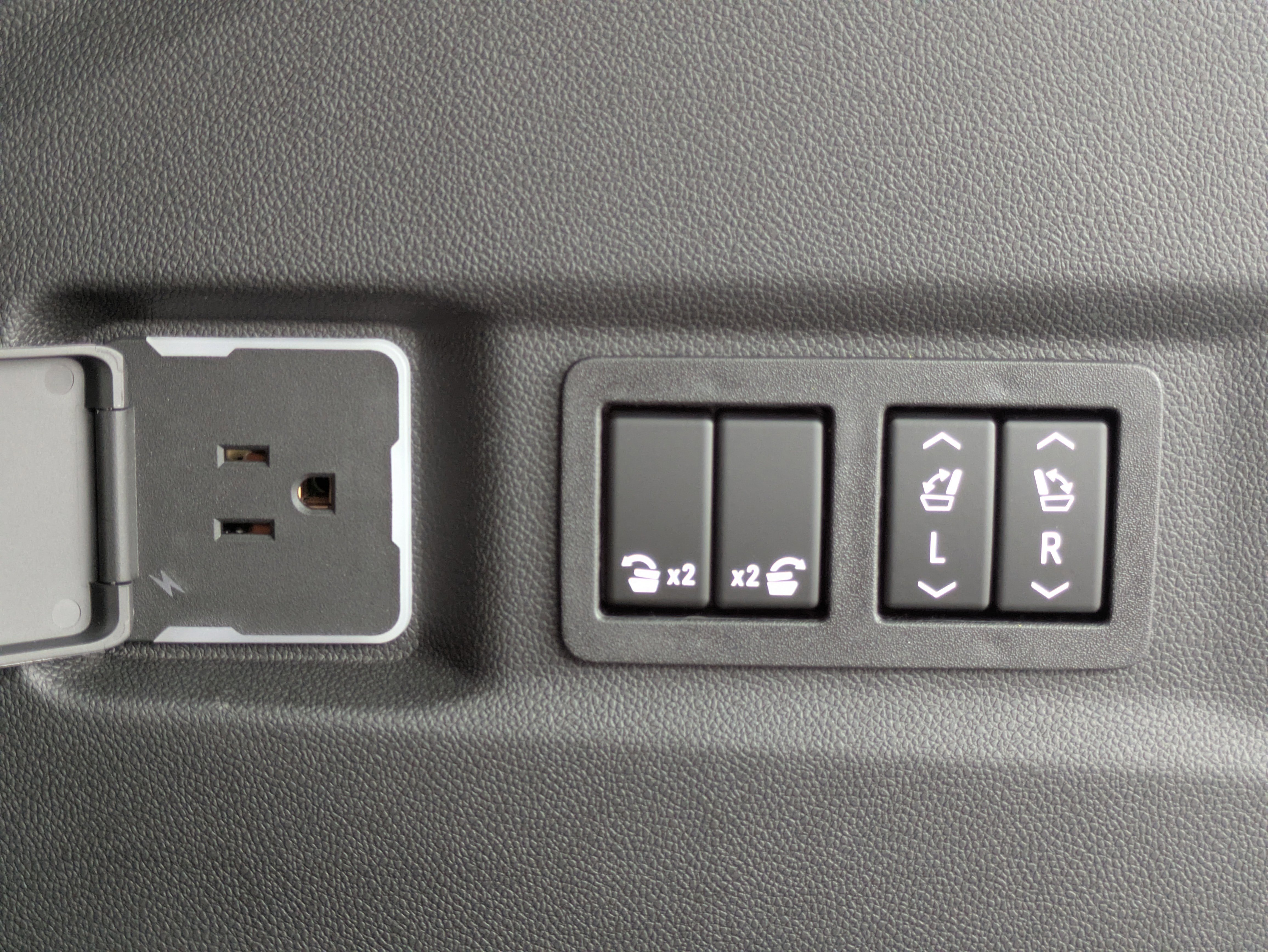 New 2026 Chevrolet Tahoe High Country image 9