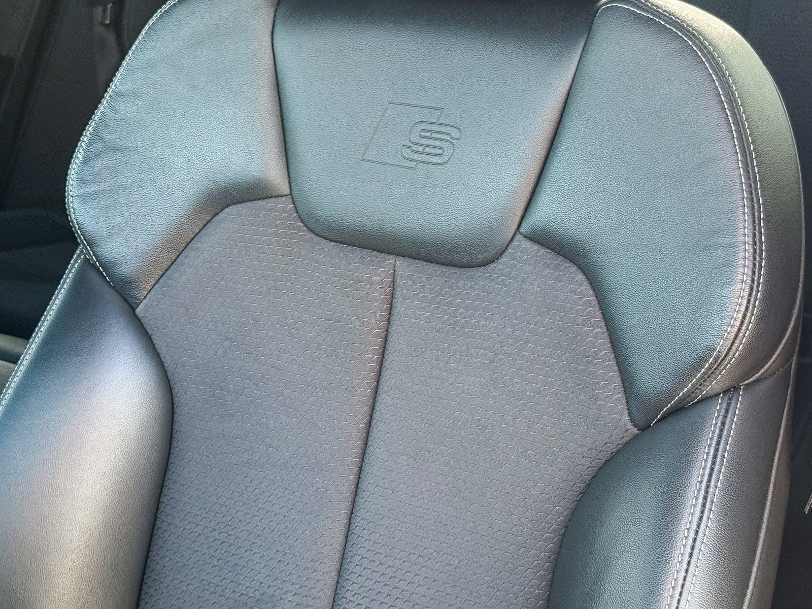 Used 2022 Audi SQ5 Premium w/ Convenience Package image 29