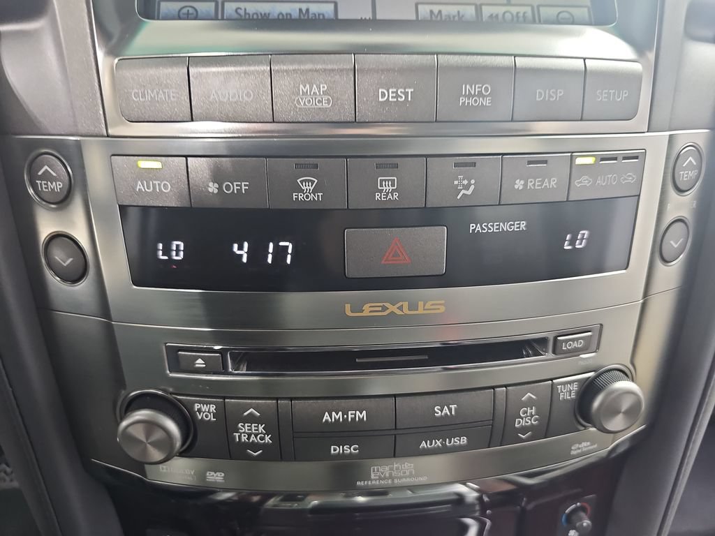Used 2010 Lexus LX 570 4WD w/ Luxury Pkg image 31