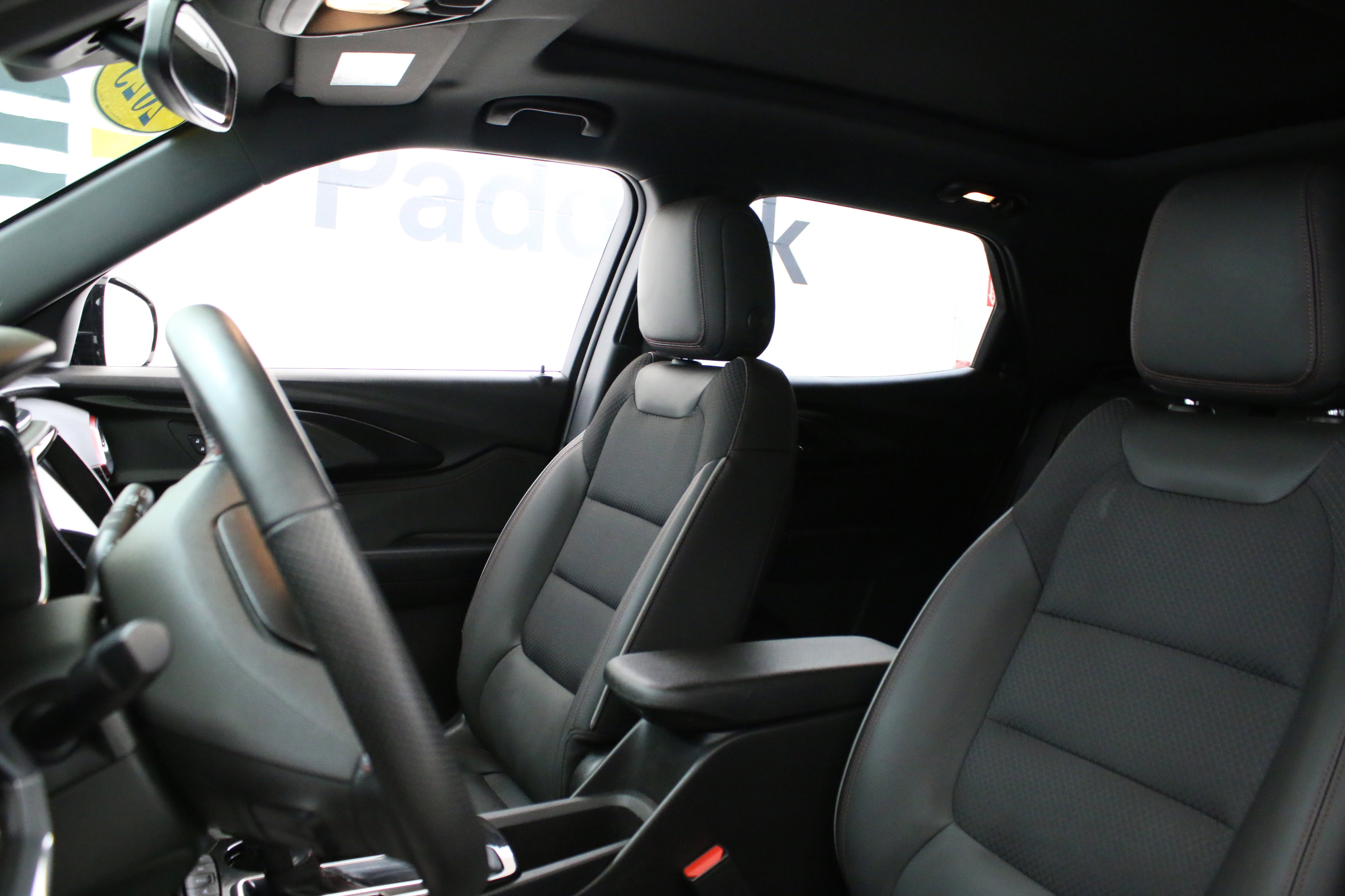 Used 2023 Chevrolet TrailBlazer RS w/ Sun and Liftgate Package image 27