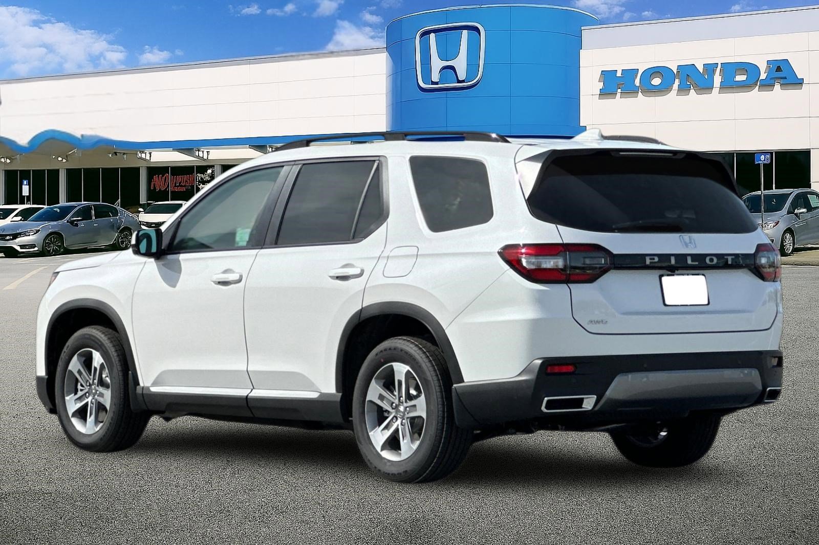 New 2026 Honda Pilot EX-L image 3